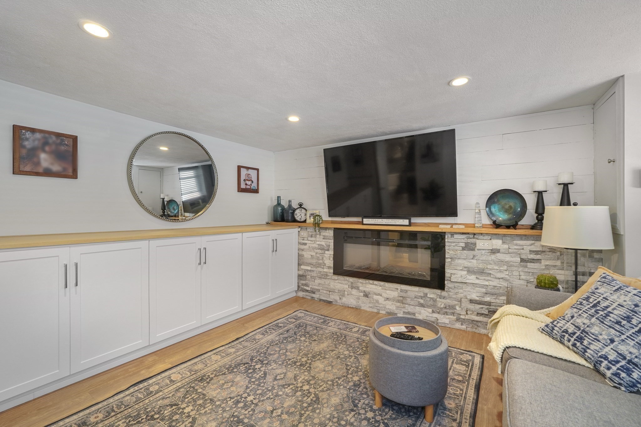 Boston, Massachusetts, 02129, United States, 2 Bedrooms Bedrooms, ,2 BathroomsBathrooms,Residential,For Sale,1895002
