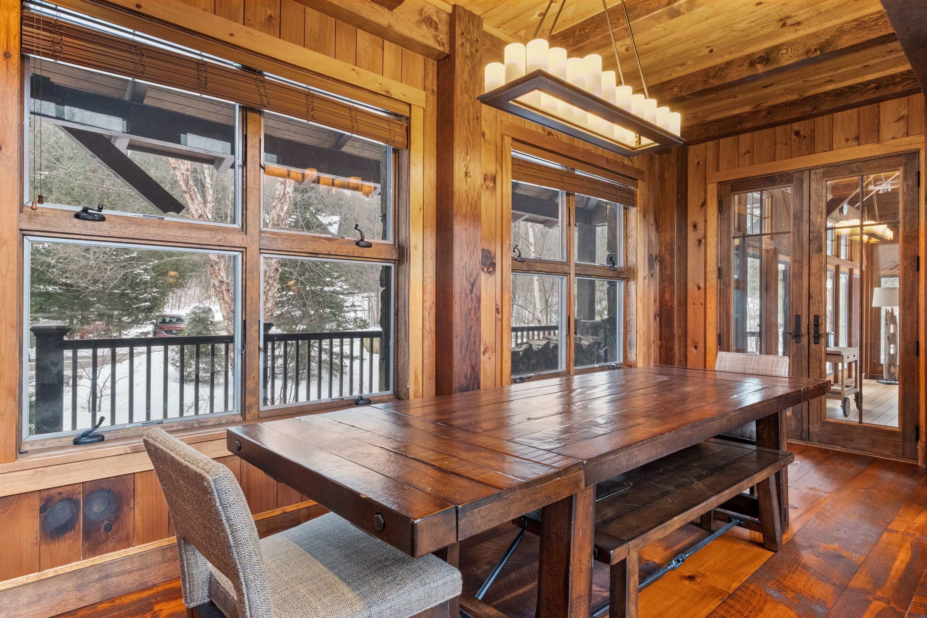 Lincoln, New Hampshire, 03251, United States, 7 Bedrooms Bedrooms, ,4 BathroomsBathrooms,Residential,For Sale,1983511