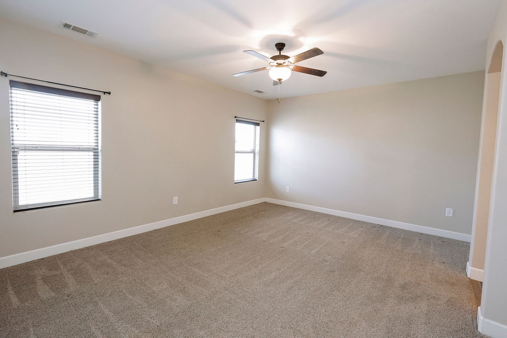 Carlsbad, New Mexico, 88220, United States, 4 Bedrooms Bedrooms, ,3 BathroomsBathrooms,Residential,For Sale,1975049