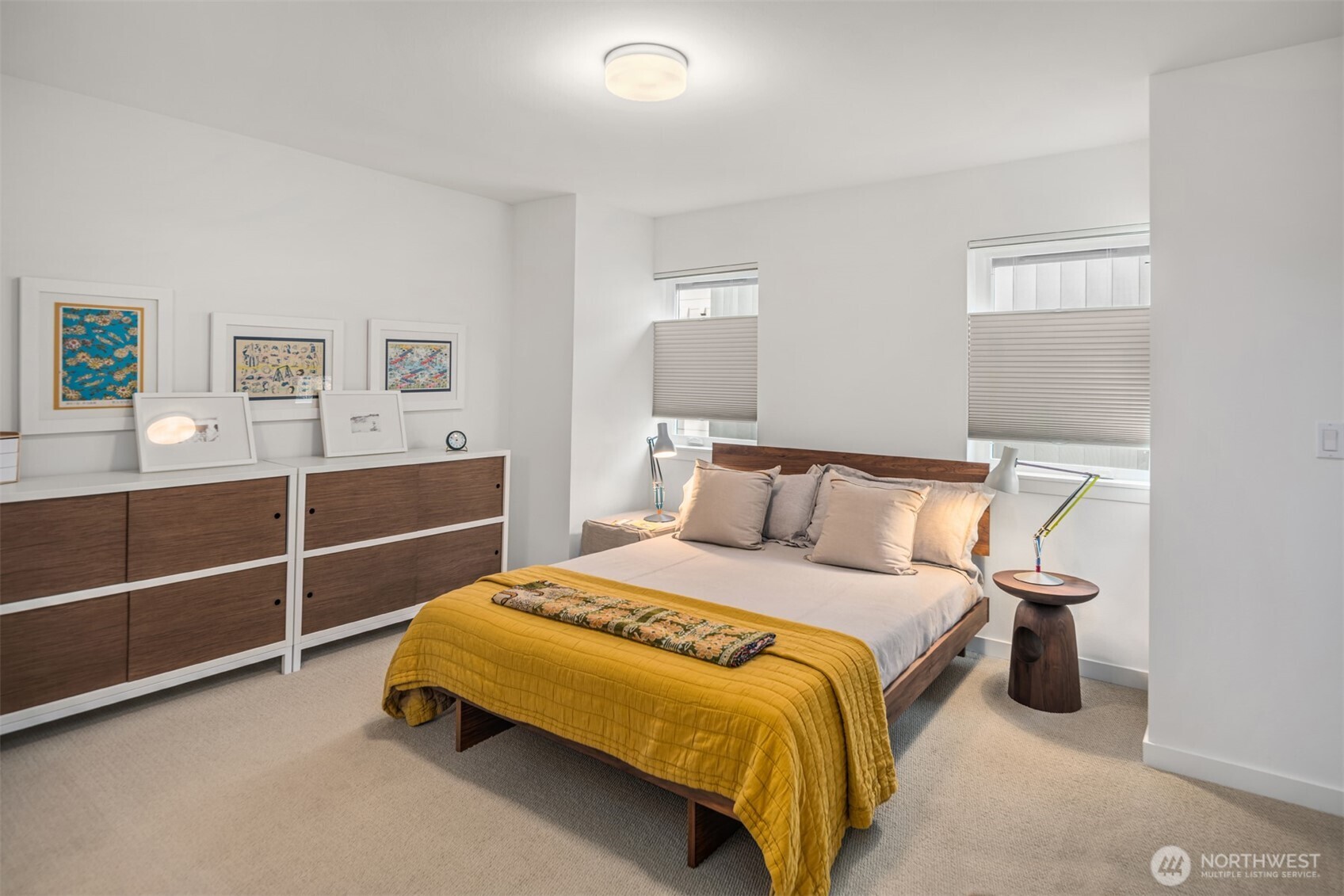Seattle, Washington, 98122, United States, 2 Bedrooms Bedrooms, ,1 BathroomBathrooms,Residential,For Sale,1896236