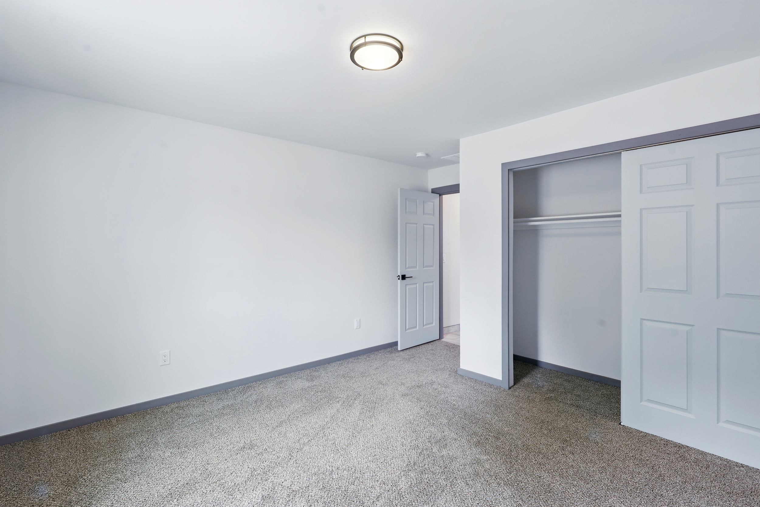 Los Lunas, New Mexico, 87031, United States, 4 Bedrooms Bedrooms, ,2 BathroomsBathrooms,Residential,For Sale,1943131