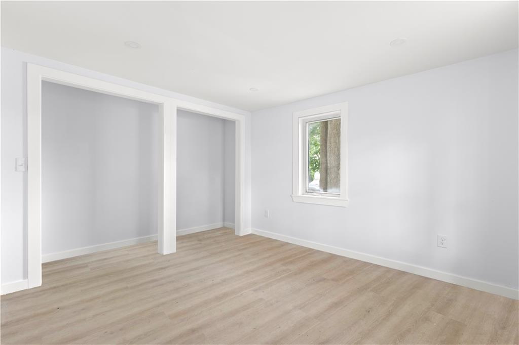 Cranston, Rhode Island, 02921, United States, 6 Bedrooms Bedrooms, ,2 BathroomsBathrooms,Residential,For Sale,2005214