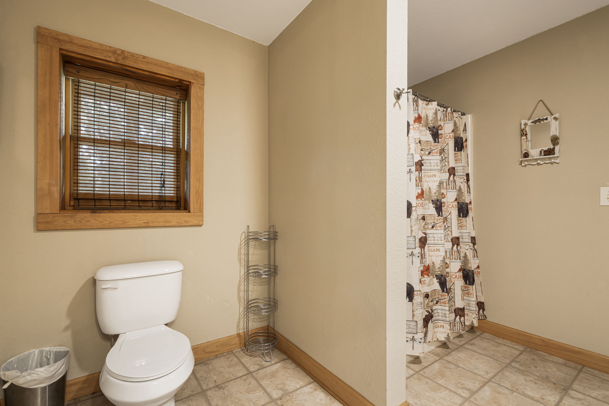 Burnsville, North Carolina, 28714, United States, 2 Bedrooms Bedrooms, ,Residential,For Sale,1931797