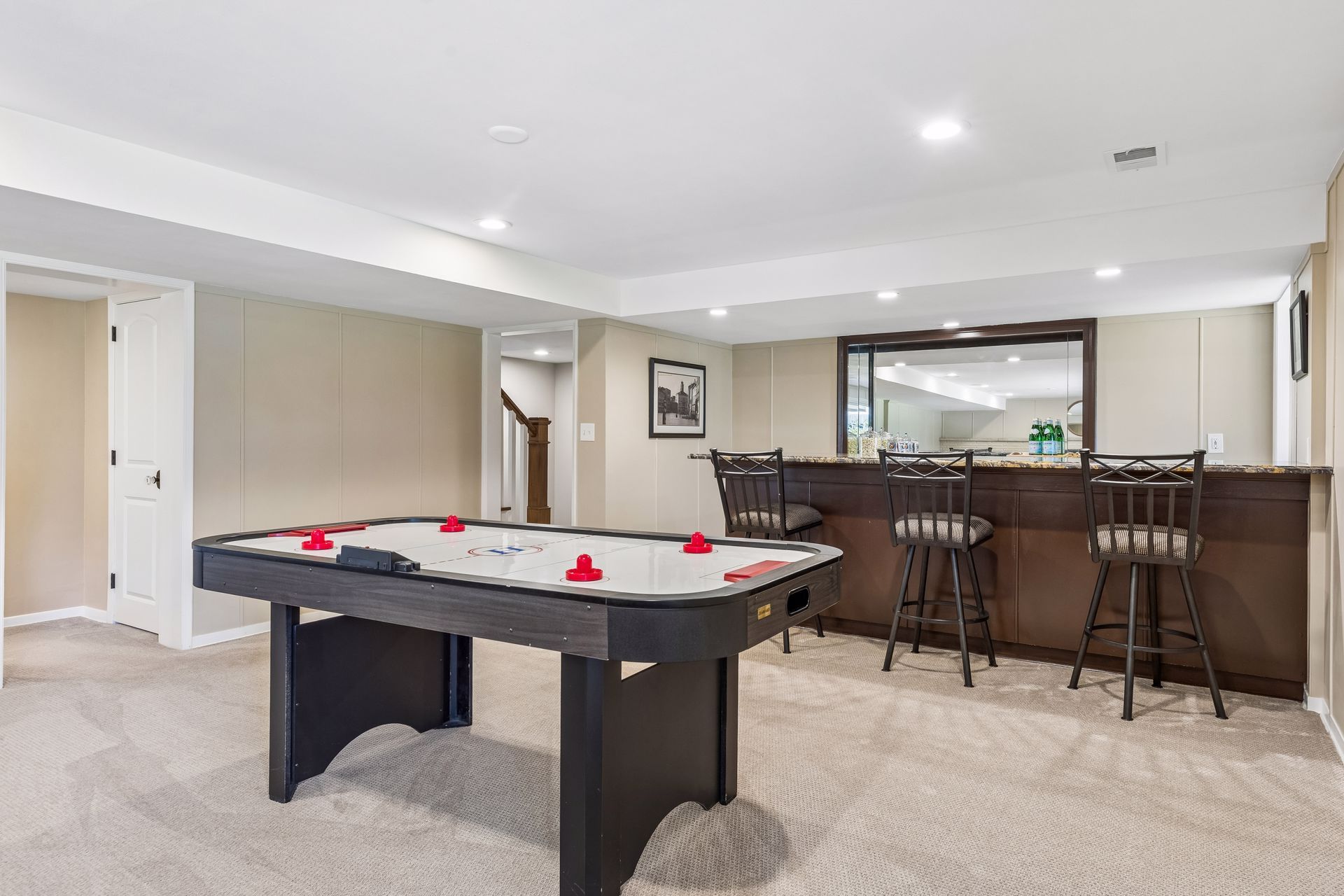  Updated Rambler in Edina with Stunning Pond Views - 物件實景