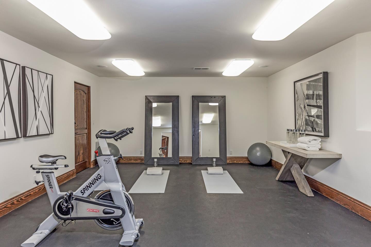 Menlo Park, California, 94025, United States, 5 Bedrooms Bedrooms, ,7 BathroomsBathrooms,Residential,For Sale,1941806