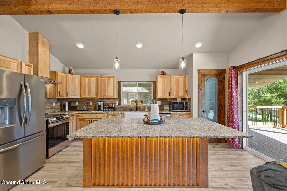 Priest Lake, Idaho, 83856, United States, 3 Bedrooms Bedrooms, ,Residential,For Sale,1987358