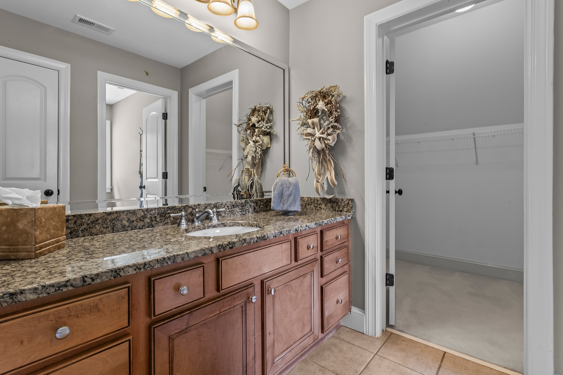  Timeless Craftsman Luxury with Unmatched Privacy in West Cobb - 物件實景
