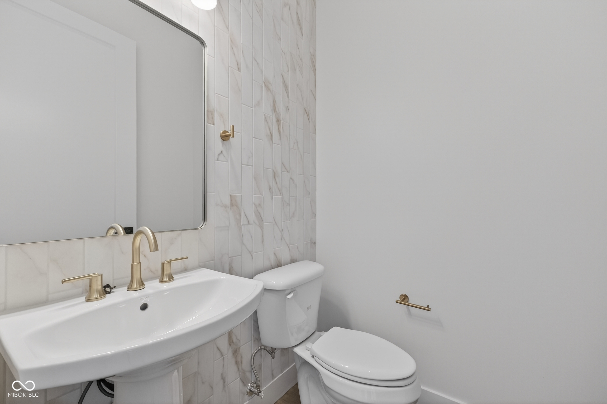 Carmel, Indiana, 46032, United States, 2 Bedrooms Bedrooms, ,3 BathroomsBathrooms,Residential,For Sale,1982806