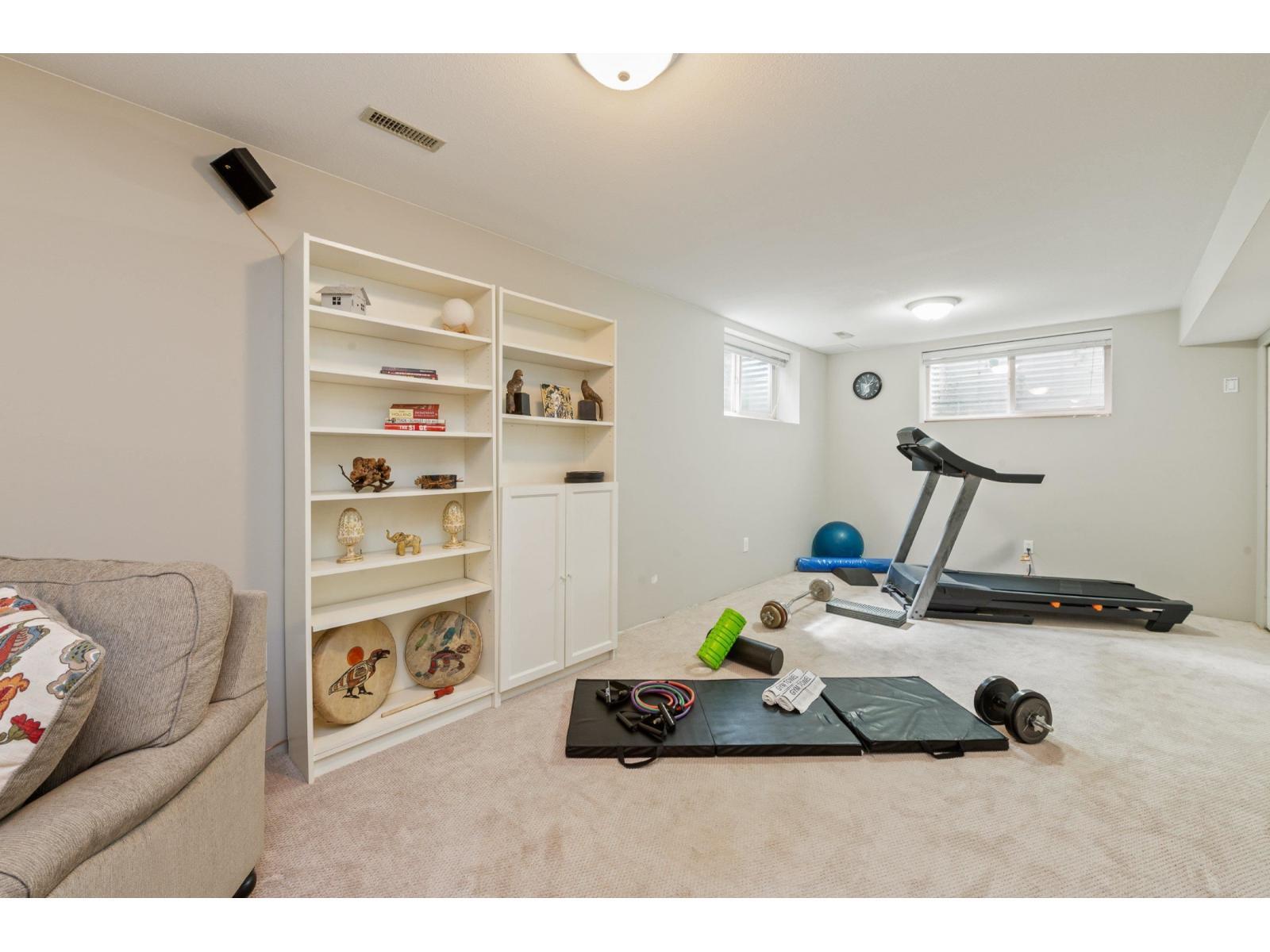 LANGLEY, British Columbia, V3V 6A0, CA, 4 Bedrooms Bedrooms, ,4 BathroomsBathrooms,Residential,For Sale,1950645