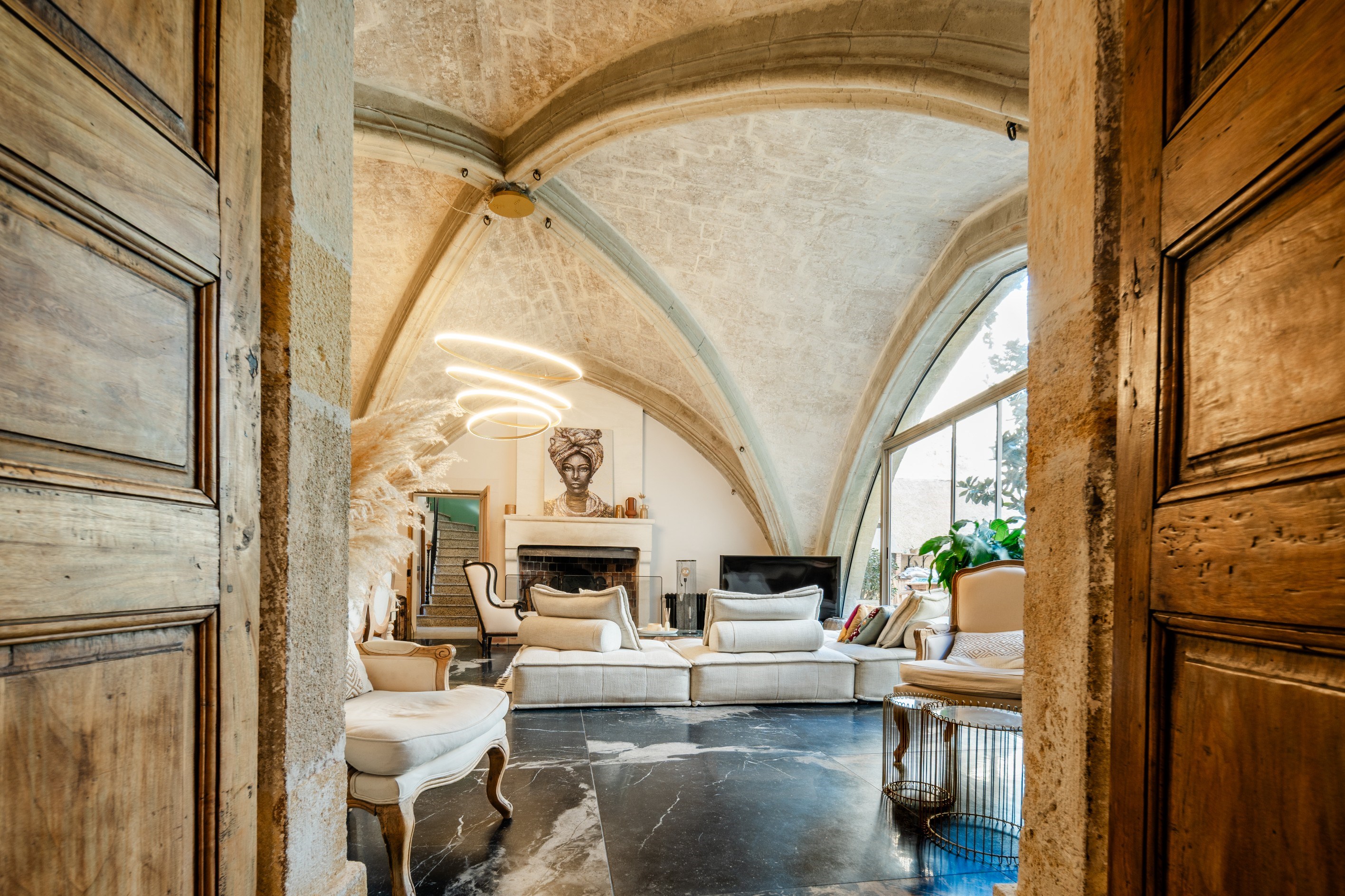  Romanesque house with garden, swimming pool and garage in the heart of the city. - 物件實景