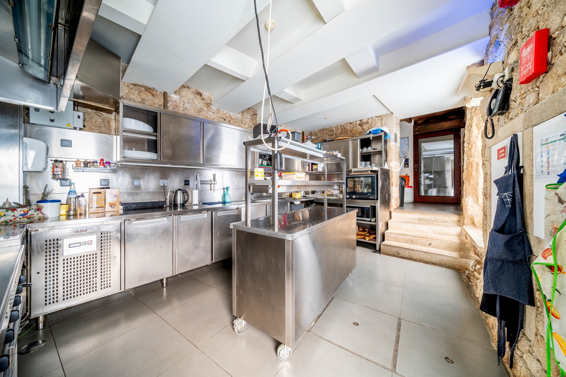  Manor House, 10 bedrooms, for Sale - 物件實景