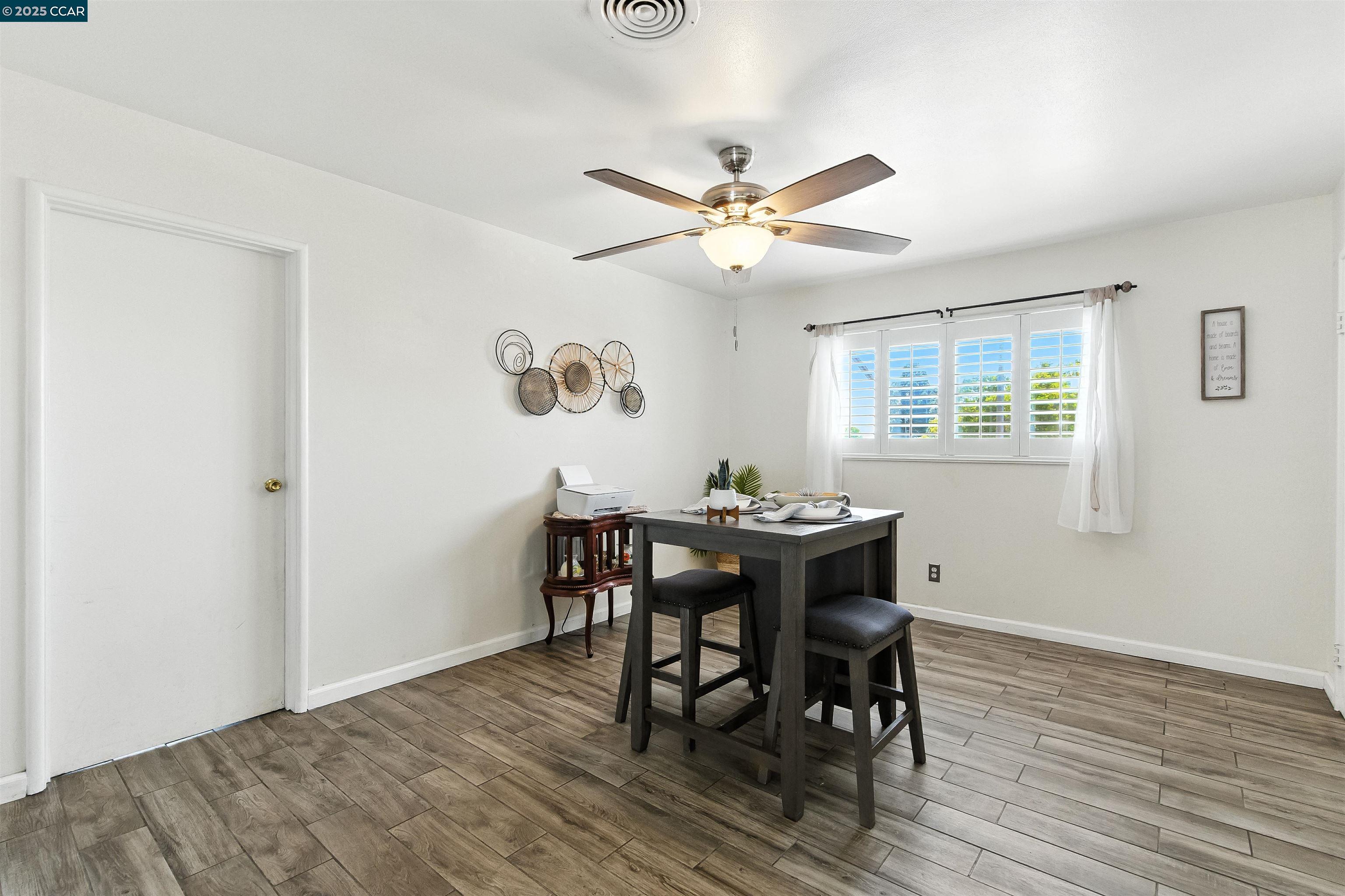 Vallejo, California, 94589, United States, 3 Bedrooms Bedrooms, ,2 BathroomsBathrooms,Residential,For Sale,1917421