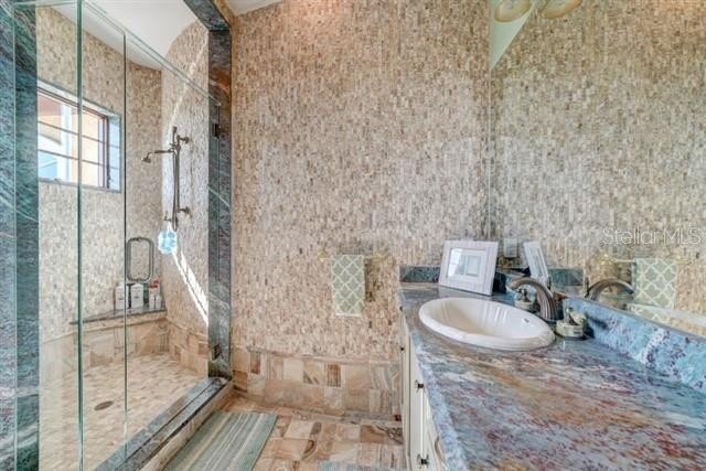 CLEARWATER BEACH, Florida, 33767, United States, 5 Bedrooms Bedrooms, ,6 BathroomsBathrooms,Residential,For Sale,1977061