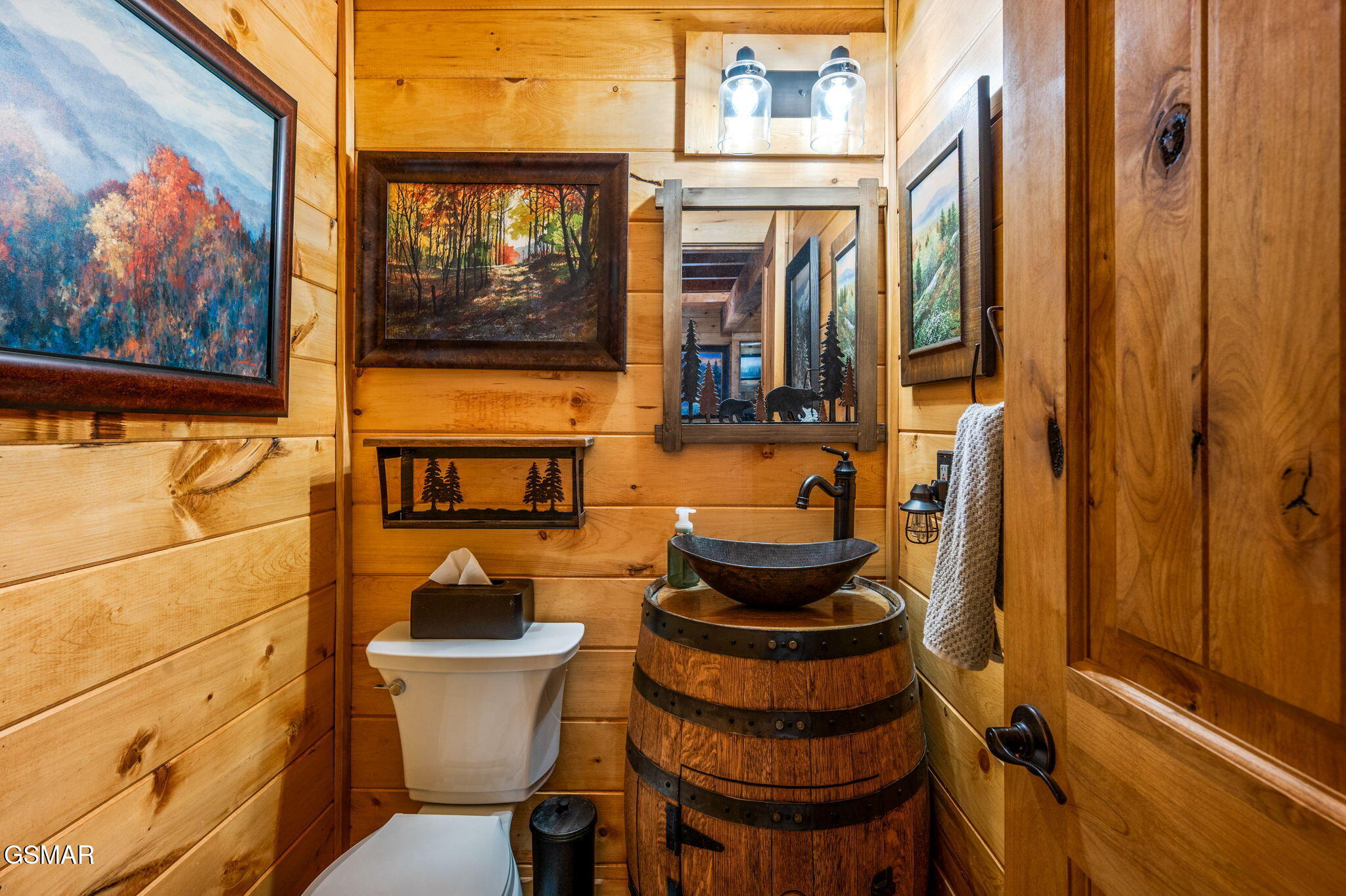 Walland, Tennessee, 37886, United States, 3 Bedrooms Bedrooms, ,4 BathroomsBathrooms,Residential,For Sale,1915065