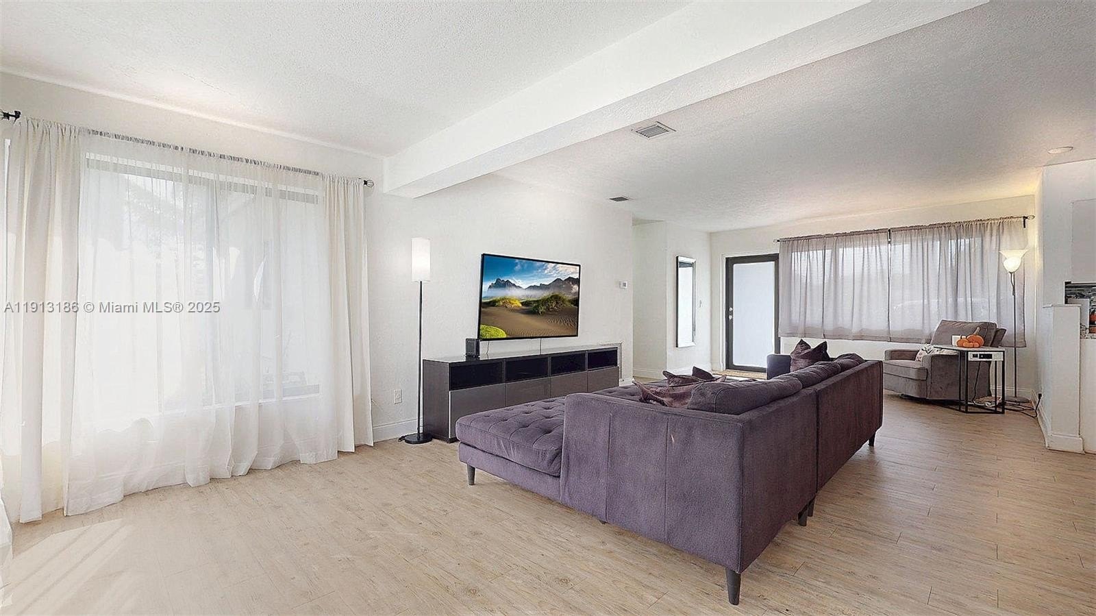 Fort Lauderdale, Florida, 33312, United States, 3 Bedrooms Bedrooms, ,2 BathroomsBathrooms,Residential,For Sale,1996481