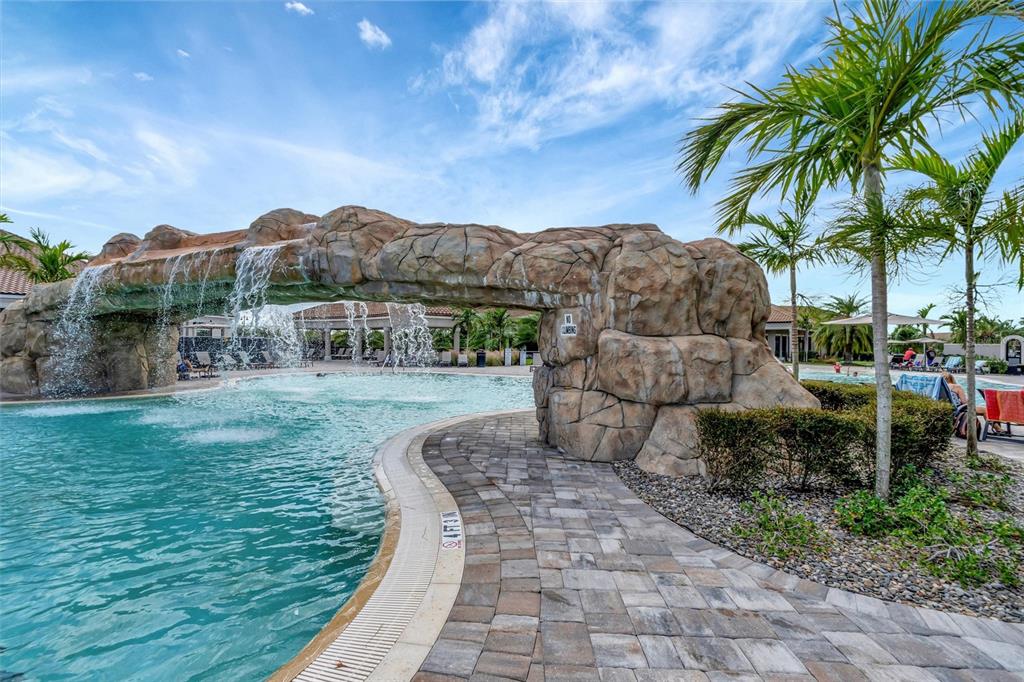 Bradenton, Florida, 34211, United States, 3 Bedrooms Bedrooms, ,2 BathroomsBathrooms,Residential,For Sale,1995984