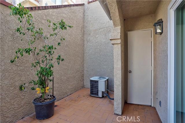 Brea, California, 92821, United States, 2 Bedrooms Bedrooms, ,3 BathroomsBathrooms,Residential,For Sale,1963215