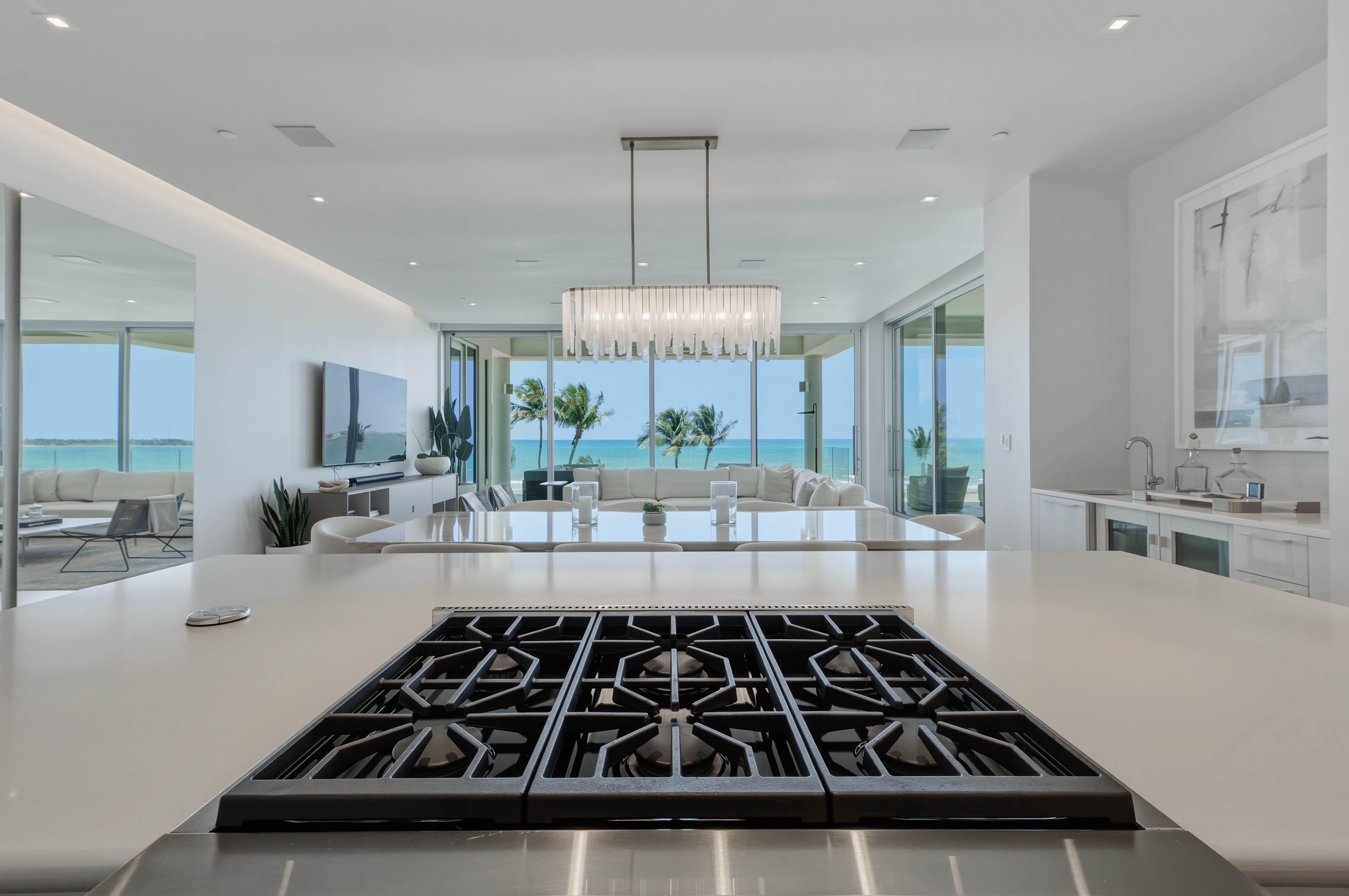  Beachfront Living at Four Seasons Resort and Residences - 物件實景