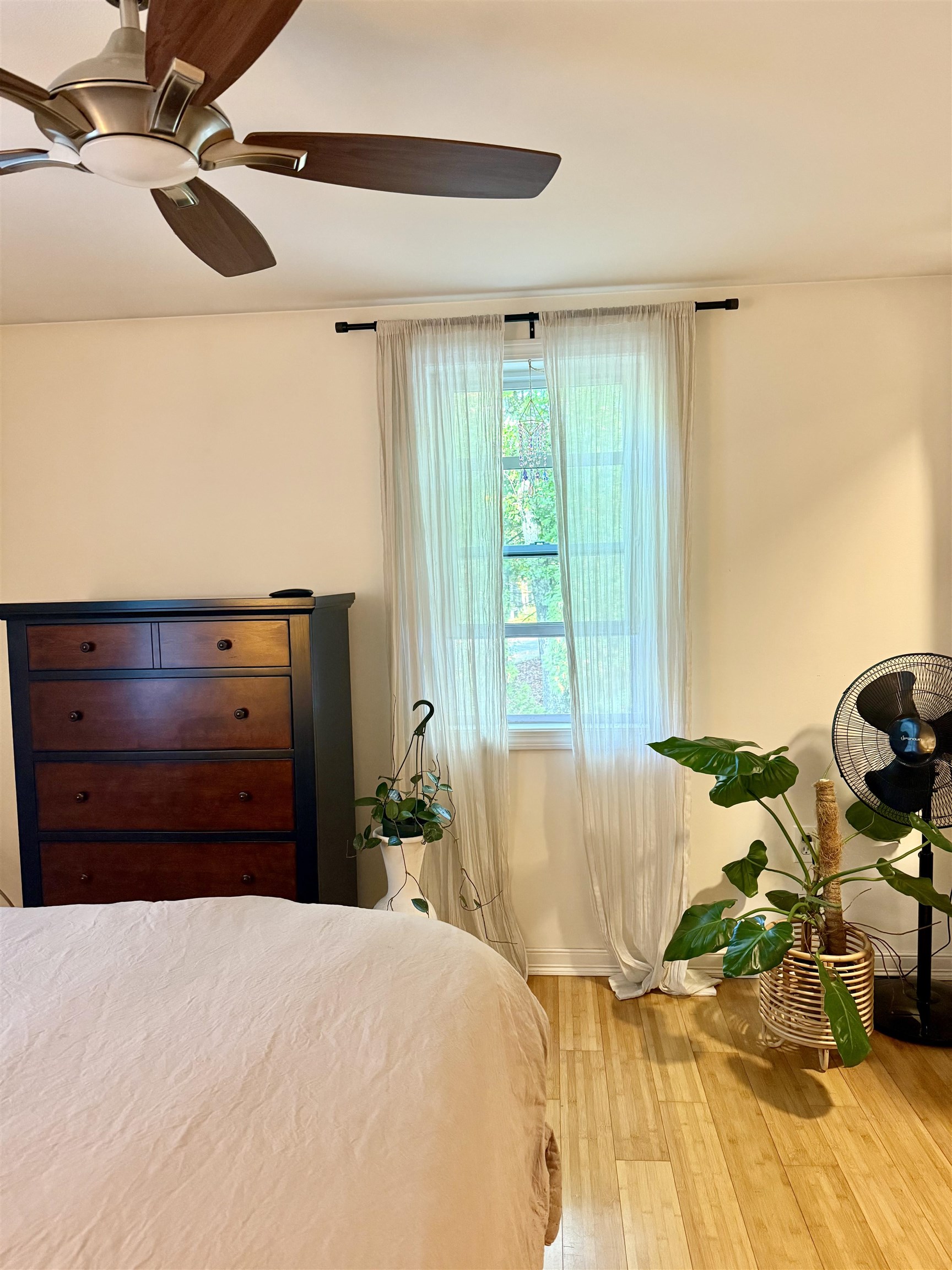 Newton, New Hampshire, 03858, United States, 3 Bedrooms Bedrooms, ,2 BathroomsBathrooms,Residential,For Sale,1981448