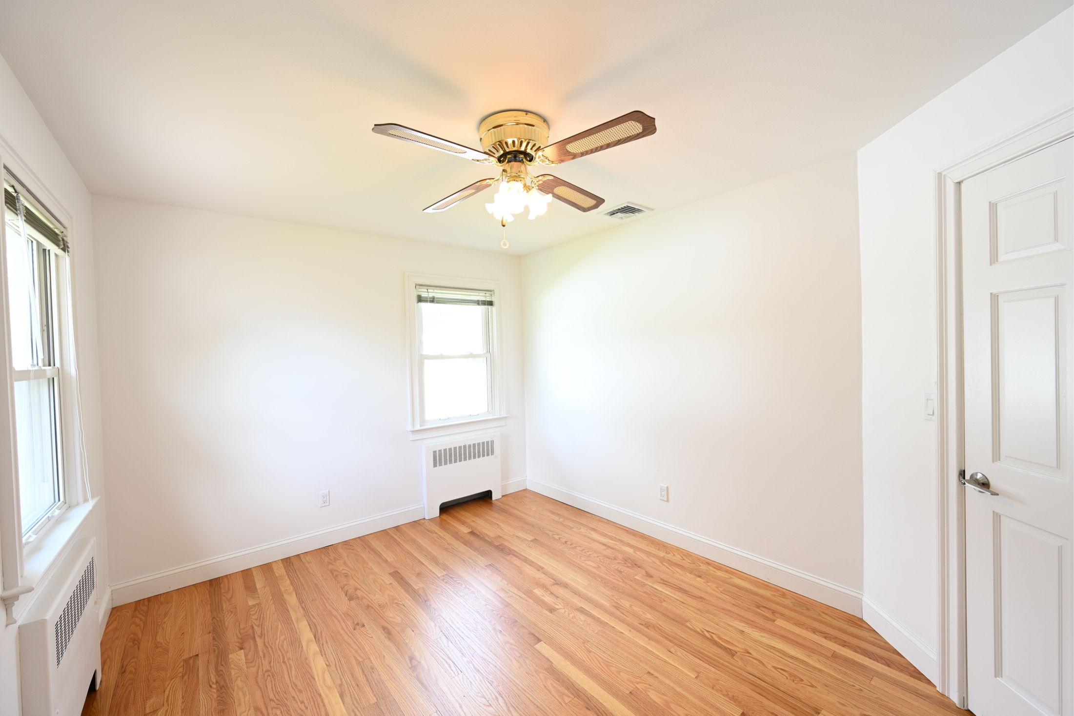 new haven, Connecticut, 06512, United States, 5 Bedrooms Bedrooms, ,3 BathroomsBathrooms,Residential,For Sale,1881778