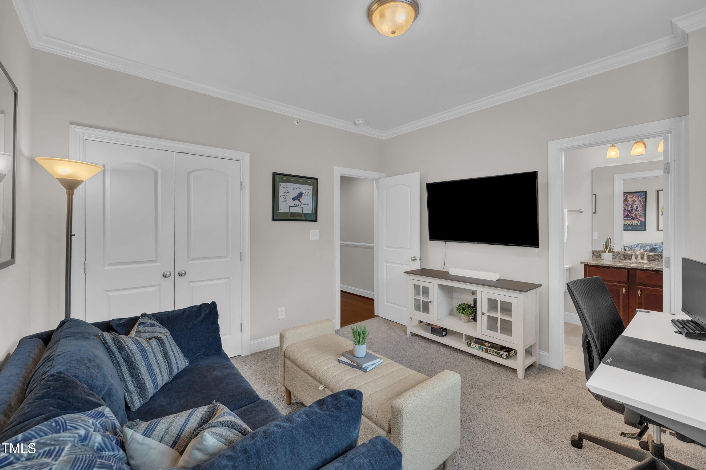 Raleigh, North Carolina, 27608, United States, 2 Bedrooms Bedrooms, ,3 BathroomsBathrooms,Residential,For Sale,1947101