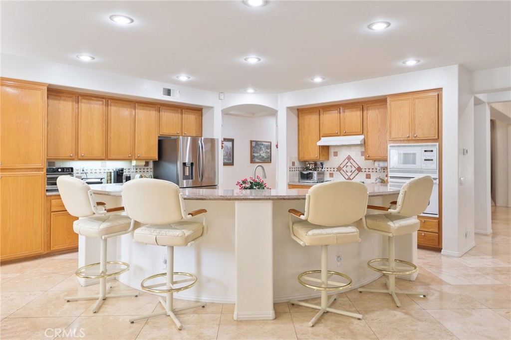 Riverside, California, 92503, United States, 5 Bedrooms Bedrooms, ,4 BathroomsBathrooms,Residential,For Sale,1849957