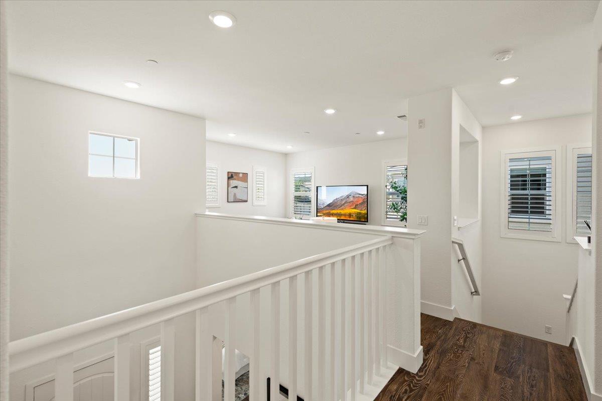 Gilroy, California, 95020, United States, 4 Bedrooms Bedrooms, ,3 BathroomsBathrooms,Residential,For Sale,1907628
