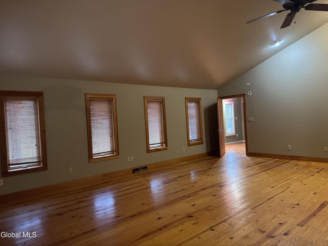 Rexford, New York, 12148, United States, 3 Bedrooms Bedrooms, ,3 BathroomsBathrooms,Residential,For Sale,2001928