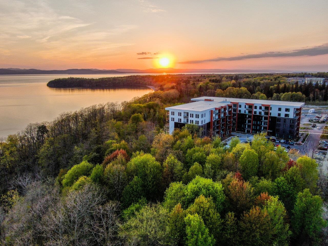 Burlington, Vermont, 05401, United States, 1 Bedroom Bedrooms, ,Residential,For Sale,1711937