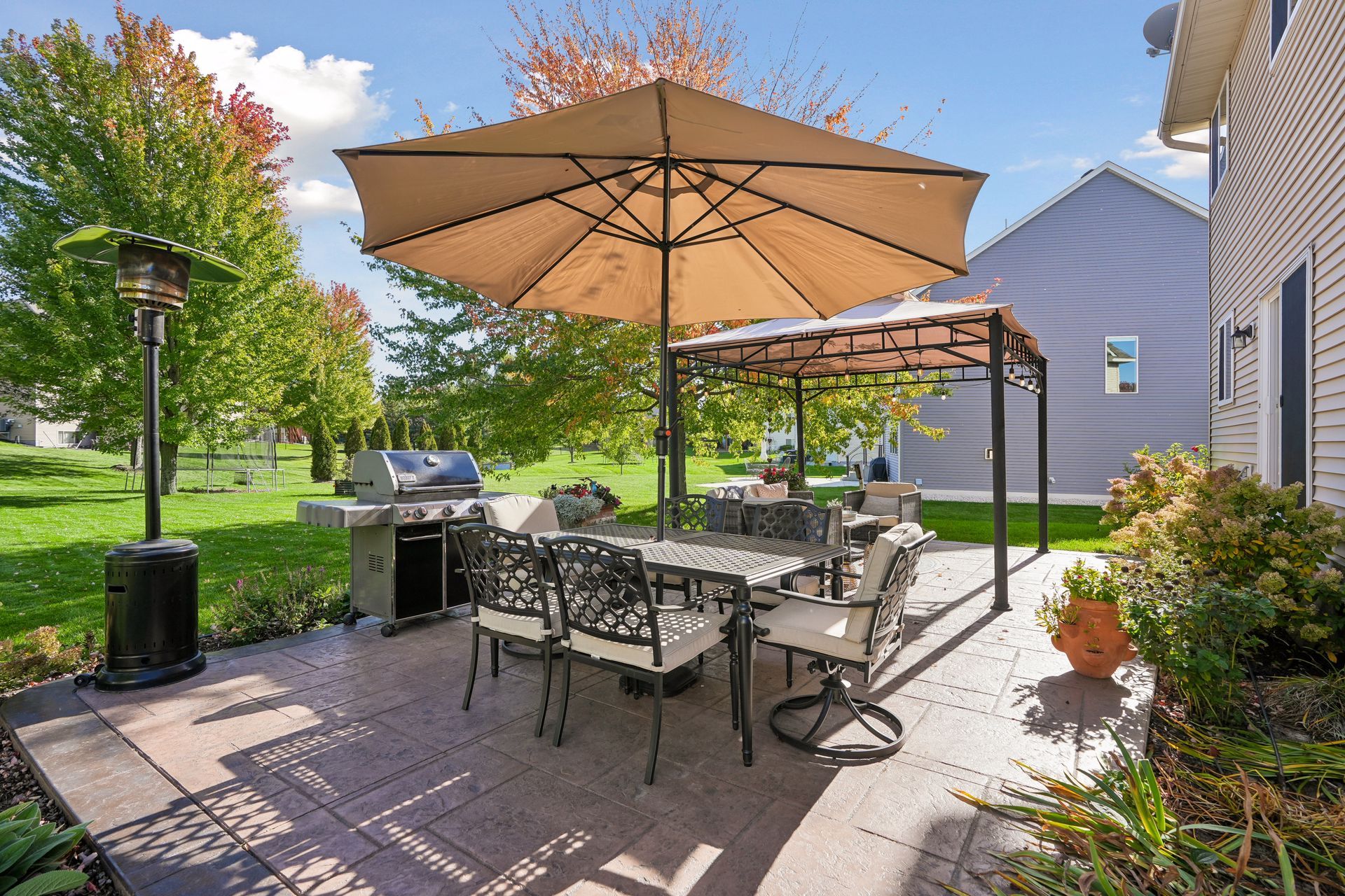  Beautifully Refreshed Home With Expansion Potential in Minnetrista - 物件實景