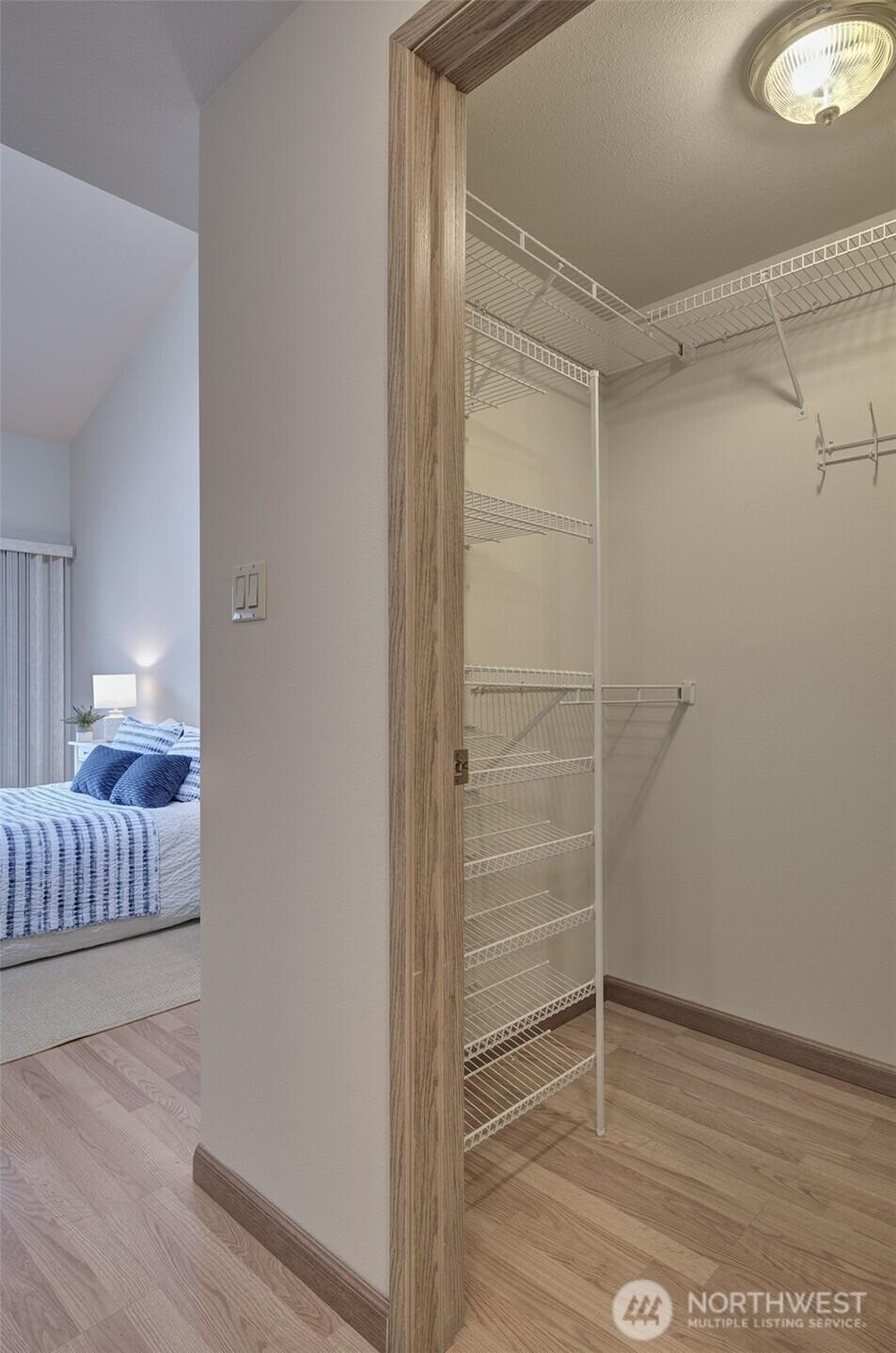 SEATTLE, Washington, 98103, United States, 2 Bedrooms Bedrooms, ,2 BathroomsBathrooms,Residential,For Sale,1794014