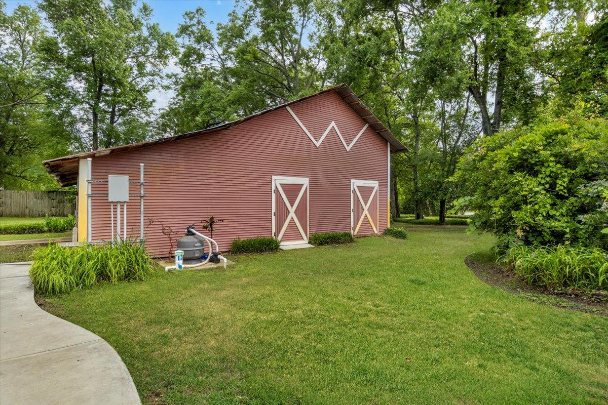 Carthage, Texas, 75633, United States, 5 Bedrooms Bedrooms, ,4 BathroomsBathrooms,Residential,For Sale,1804016