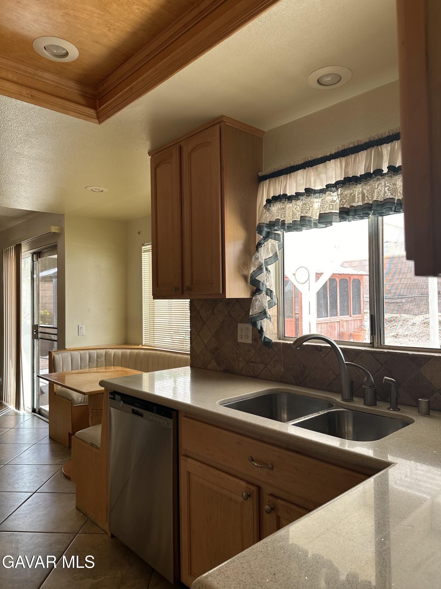 Palmdale, California, 93551, United States, 3 Bedrooms Bedrooms, ,3 BathroomsBathrooms,Residential,For Sale,1973672