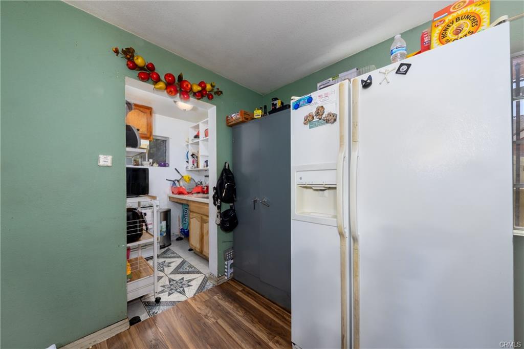 Los Angeles, California, 90011, United States, 6 Bedrooms Bedrooms, ,5 BathroomsBathrooms,Residential,For Sale,1974458