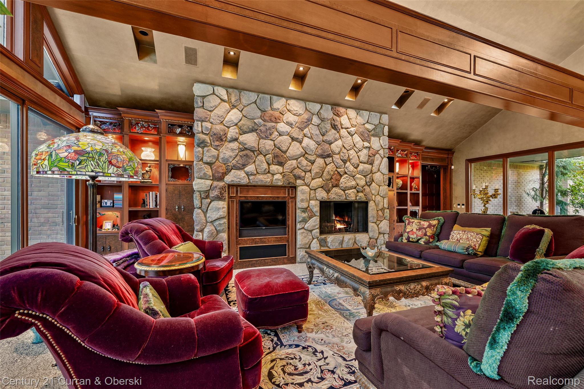 Dearborn, Michigan, 48124, United States, 4 Bedrooms Bedrooms, ,4 BathroomsBathrooms,Residential,For Sale,1983815