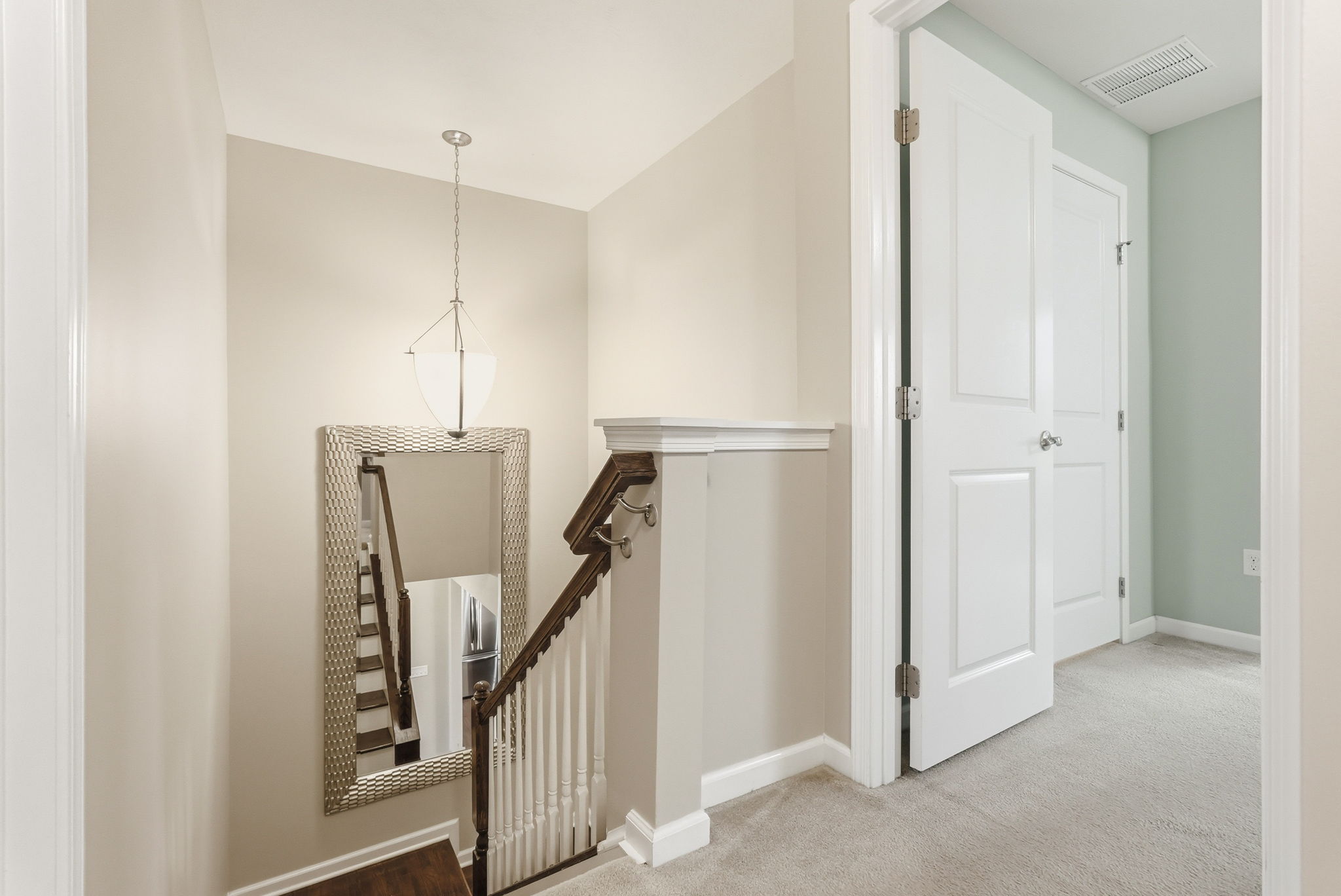  504 Aprilmae Way, Pittsburgh, PA 15237 - 物件實景