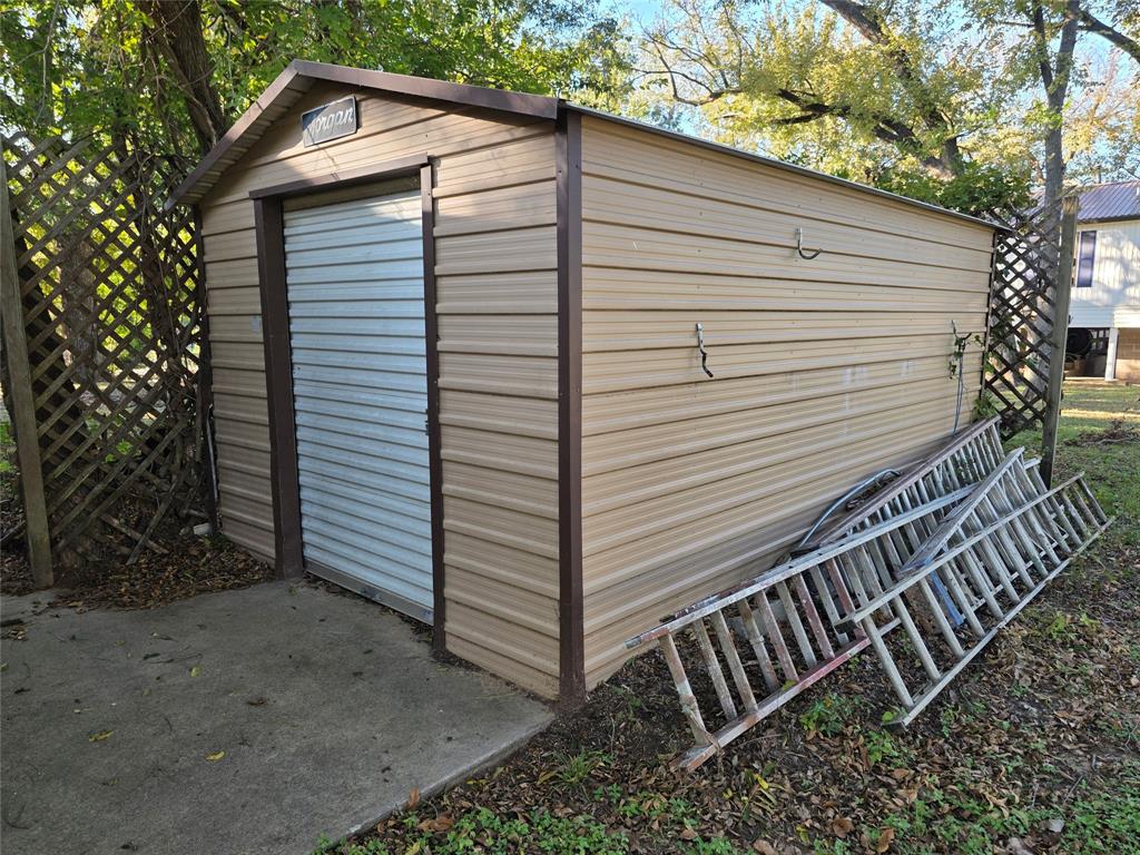 Weatherford, Texas, 76087, United States, 4 Bedrooms Bedrooms, ,2 BathroomsBathrooms,Residential,For Sale,1985670