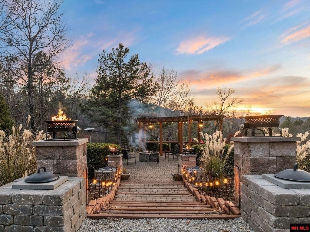 Jordan, Arkansas, 72519, United States, 4 Bedrooms Bedrooms, ,4 BathroomsBathrooms,Residential,For Sale,2005466