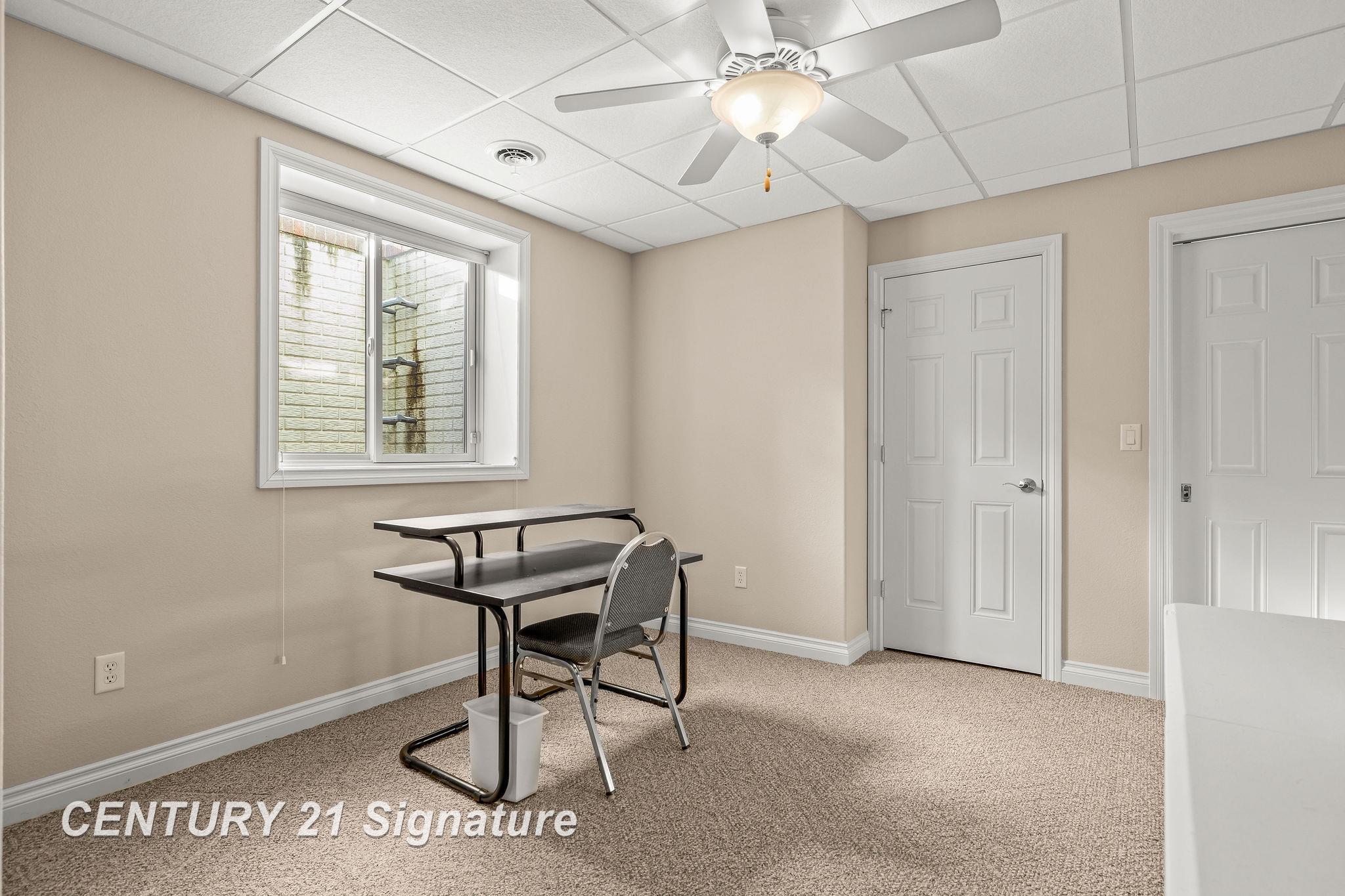 Freeland, Michigan, 48623, United States, 5 Bedrooms Bedrooms, ,4 BathroomsBathrooms,Residential,For Sale,1973671