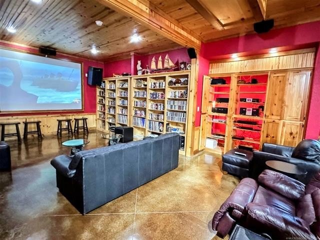 Cookson, Oklahoma, 74427, United States, 8 Bedrooms Bedrooms, ,10 BathroomsBathrooms,Residential,For Sale,1825365