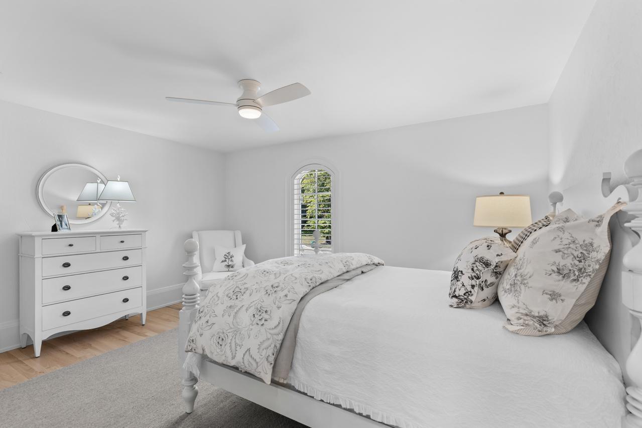 Orono, Minnesota, 55364, United States, 4 Bedrooms Bedrooms, ,4 BathroomsBathrooms,Residential,For Sale,1988176