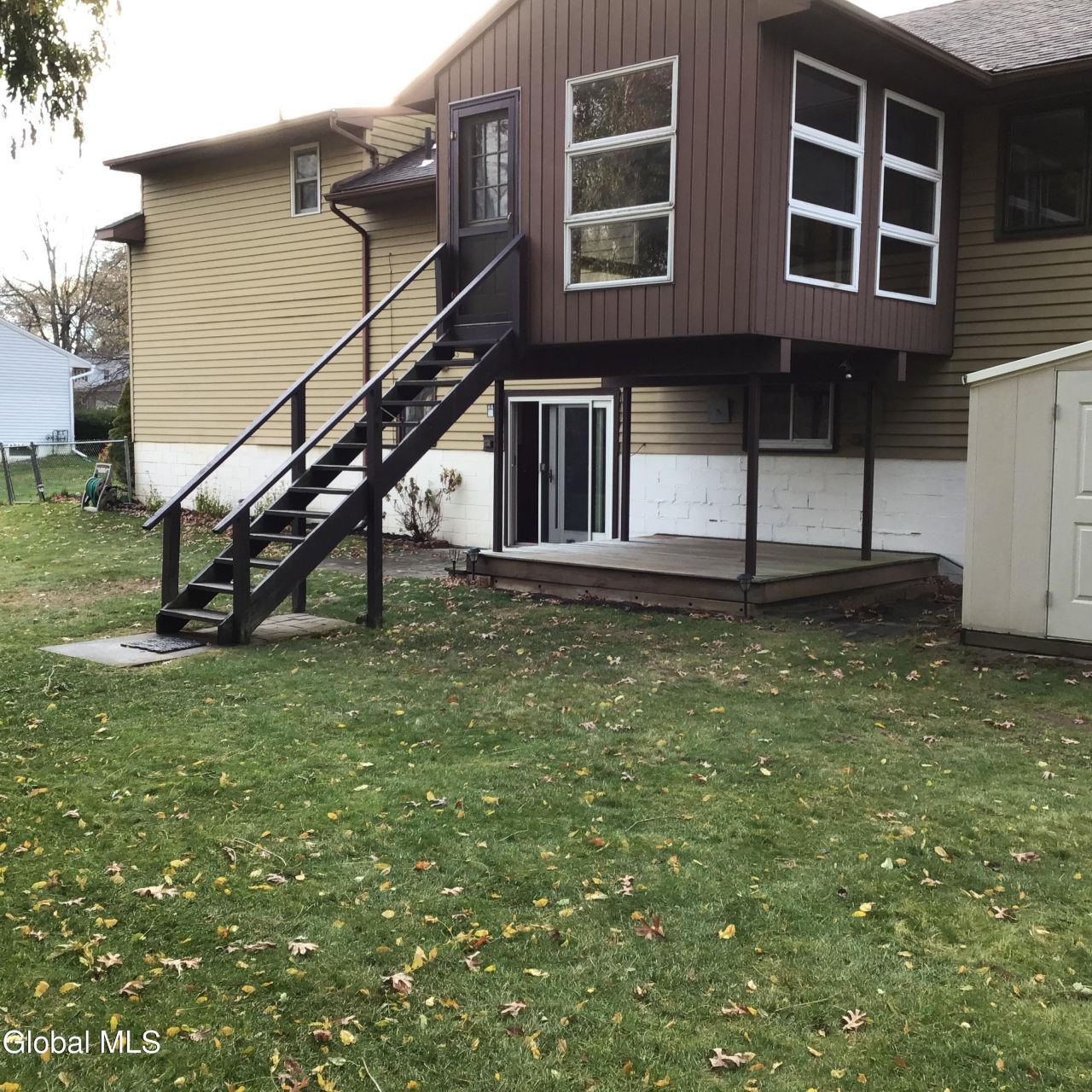 Loudonville, New York, 12211, United States, 4 Bedrooms Bedrooms, ,3 BathroomsBathrooms,Residential,For Sale,1994671