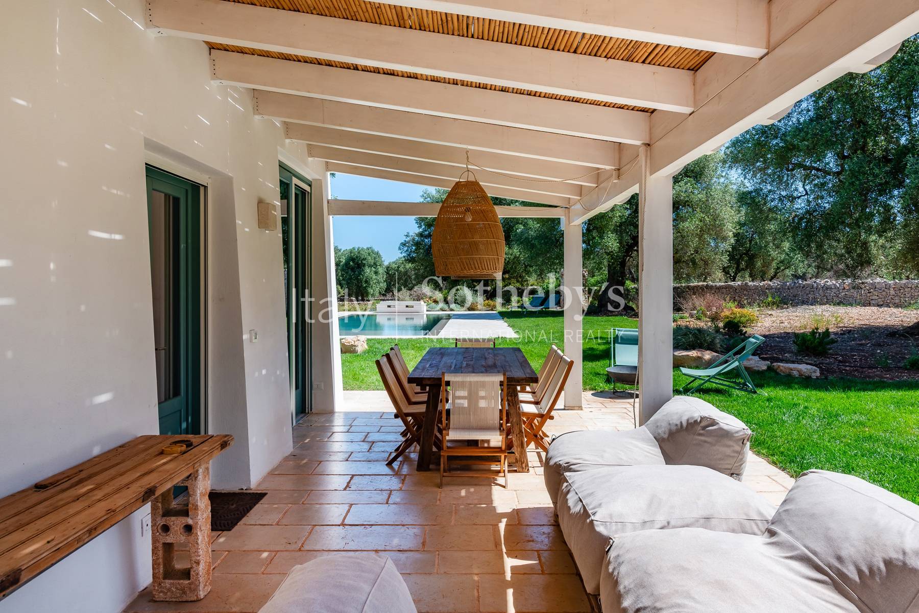  Refined trulli residence with swimming pool surrounded by nature - 物件實景