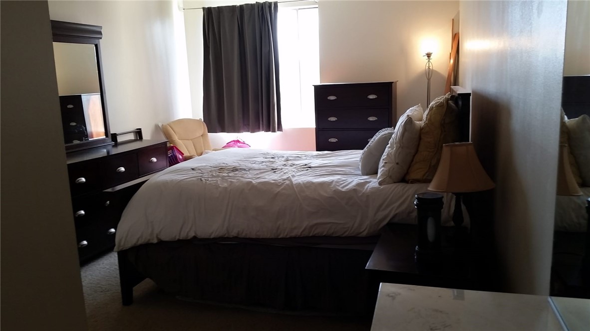 Valley Village, California, 91607, United States, 2 Bedrooms Bedrooms, ,2 BathroomsBathrooms,Residential,For Sale,1752773