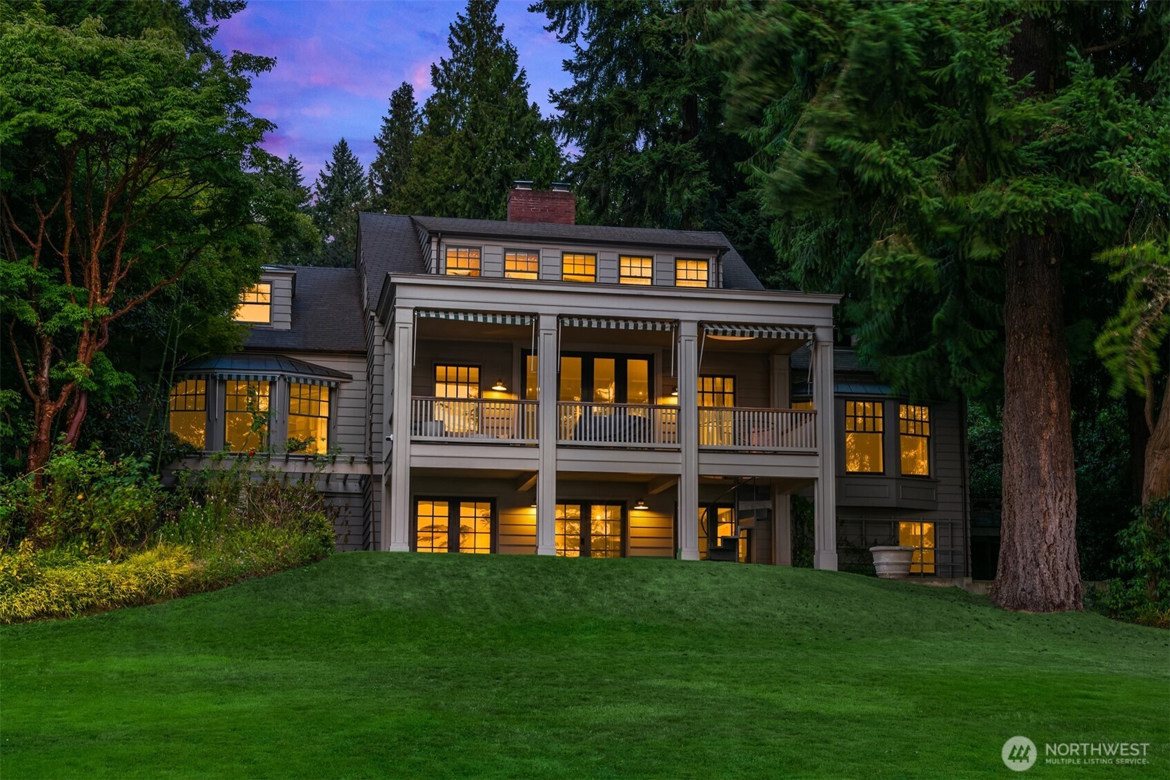 Hunts Point, Washington, 98004, United States, 5 Bedrooms Bedrooms, ,3 BathroomsBathrooms,Residential,For Sale,1865722