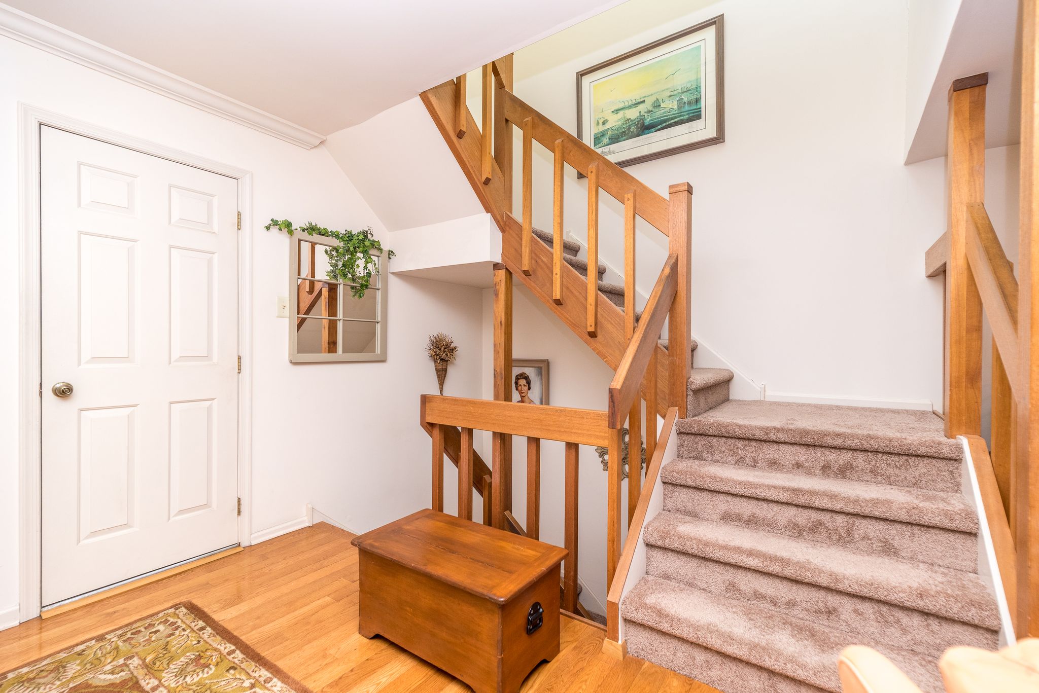 Chesterbrook, Pennsylvania, 19087, United States, 2 Bedrooms Bedrooms, ,3 BathroomsBathrooms,Residential,For Sale,1978885