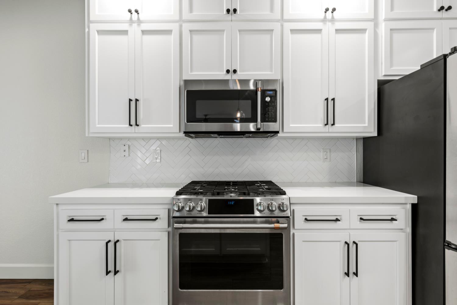 Yuba City, California, 95993, United States, 4 Bedrooms Bedrooms, ,2 BathroomsBathrooms,Residential,For Sale,1981154