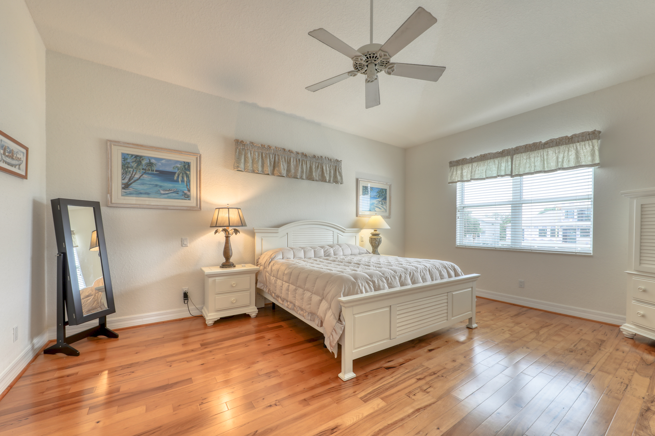 356 WESTWINDS DRIVE, Palm Harbor, Florida, 34683, United States, 3 Bedrooms Bedrooms, ,4 BathroomsBathrooms,Residential,For Sale,356 WESTWINDS DRIVE,1134606
