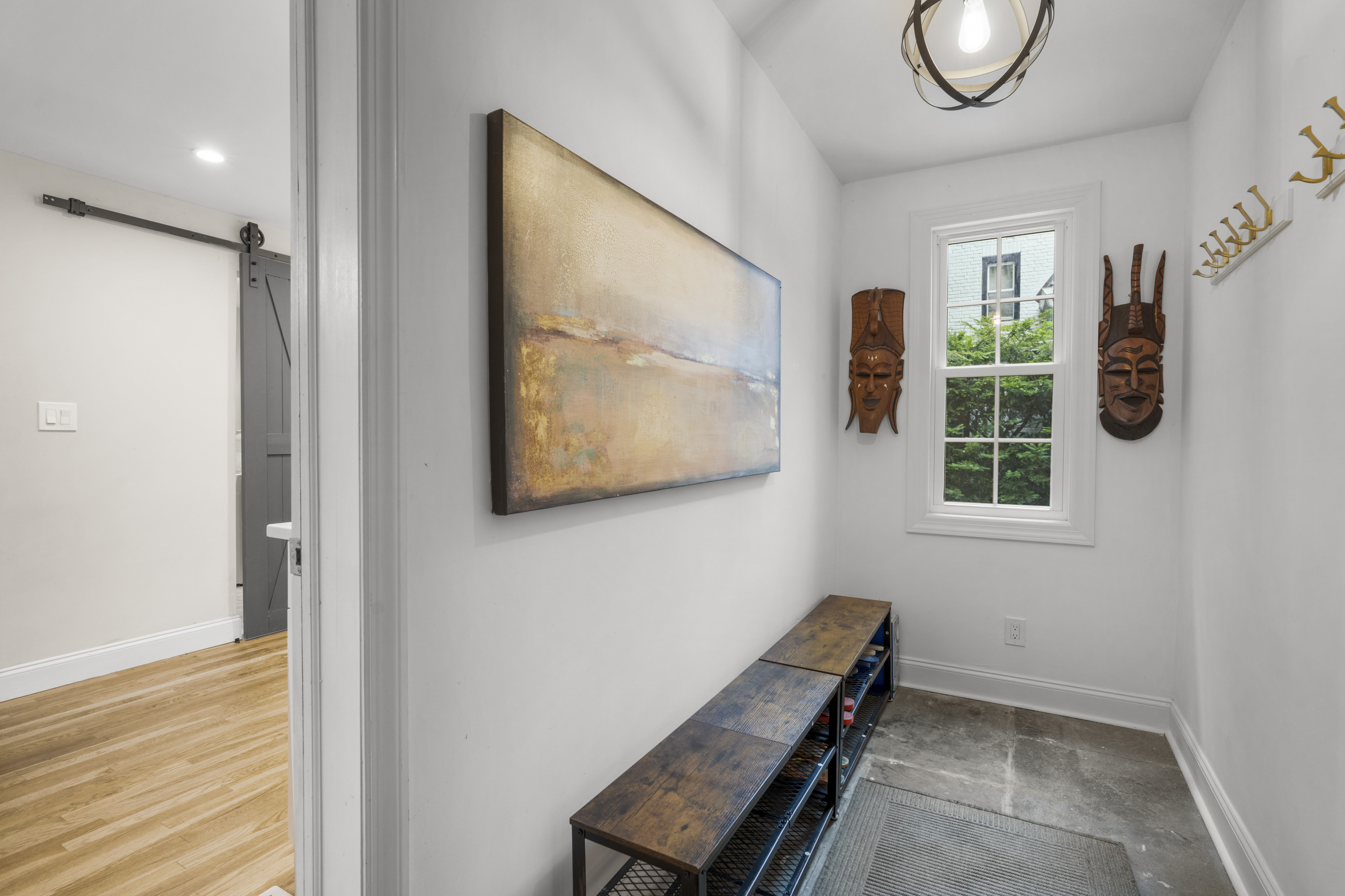  Beautifully Updated Corner Colonial - 物件實景