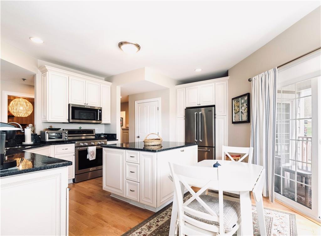 Tiverton, Rhode Island, 02878, United States, 2 Bedrooms Bedrooms, ,2 BathroomsBathrooms,Residential,For Sale,1928076